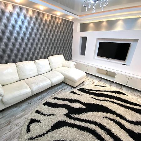 Bright Luxury Apartment Near Center Chisinau Exterior foto